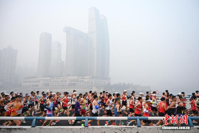 丰配友破中国籍赛会纪录 朱卿刷新个人最佳 20