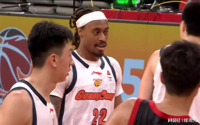 广东男篮外援调整引关注 麦考尔或遭弃用萨林杰