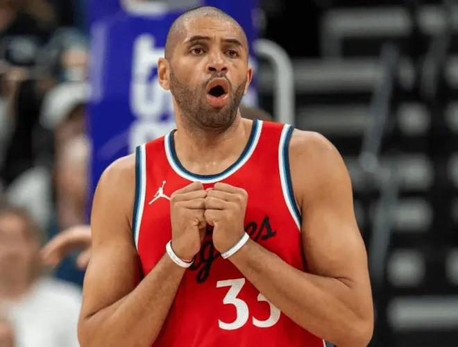 快船力克雄鹿迎三连胜 伦纳德单节16分率队狂胜