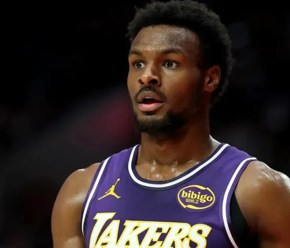 湖人召回布朗尼-詹姆斯等三将备战掘金大战