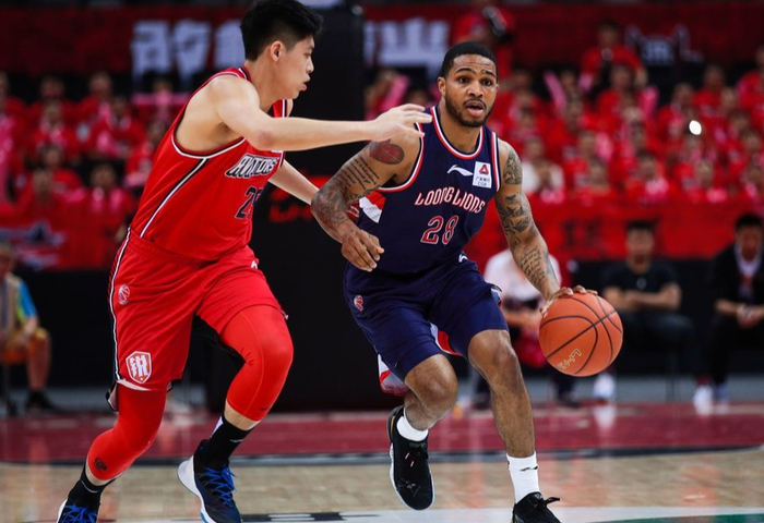 广州男篮签回凯弗·赛克斯 四外援阵容冲击季后